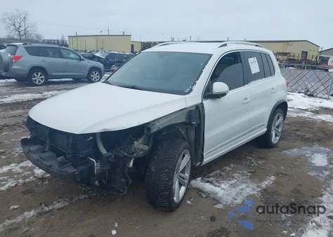 2016 Volkswagen Tiguan R-Line from USA, damaged, VIN WVGAV7AX5GW082255